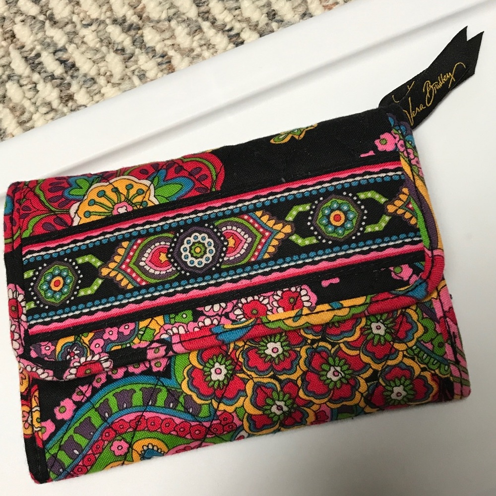 Vera Bradley Wallet - Symphony in Hue (retired)